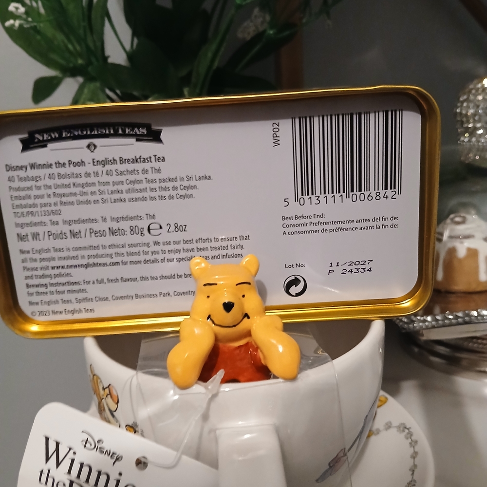 Disney Winnie the Pooh Tea Cup & Saucer Set w Figurine Inside Tea Cup + Tea Bags - Picture 4 of 9